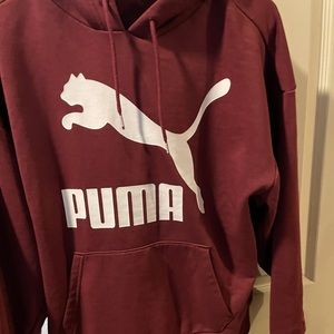 New puma hoodie never been worn